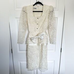Vintage Cream Lace Dress with Shoulder Pads Size M